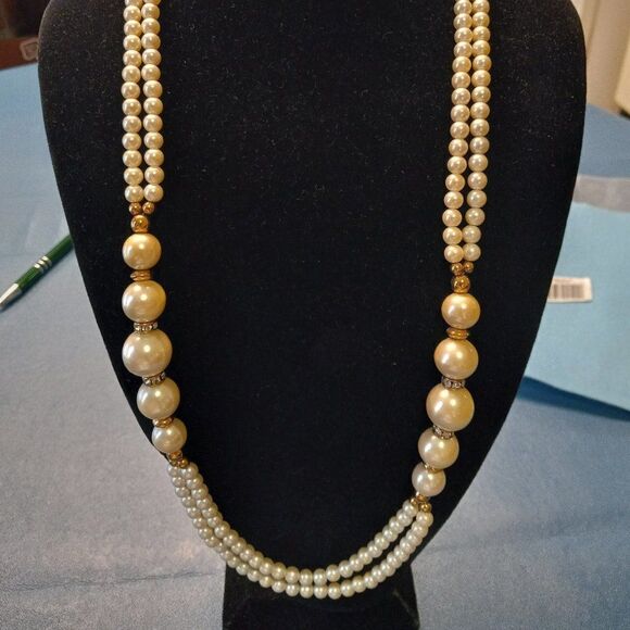 Faux Pearl Double strand Necklace/Clip Earrings - Picture 1 of 11